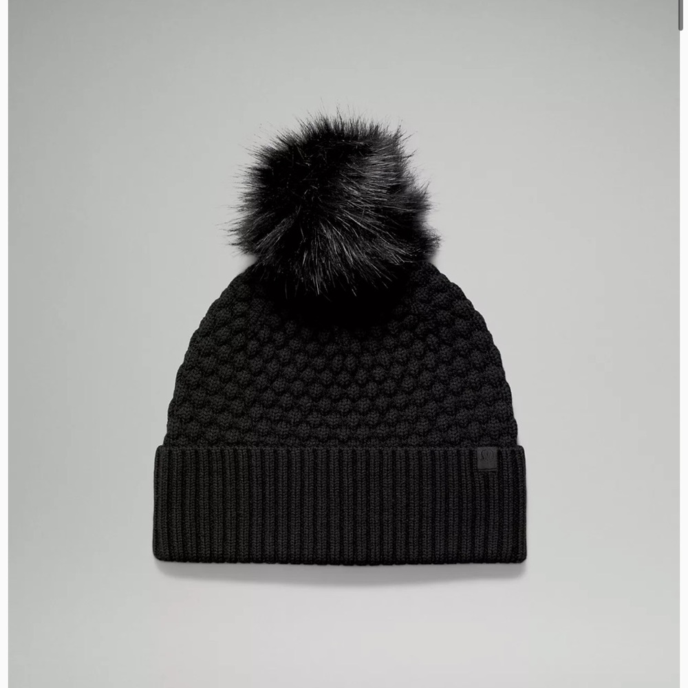 Bubble Knit Pom Beanie -Lululemon